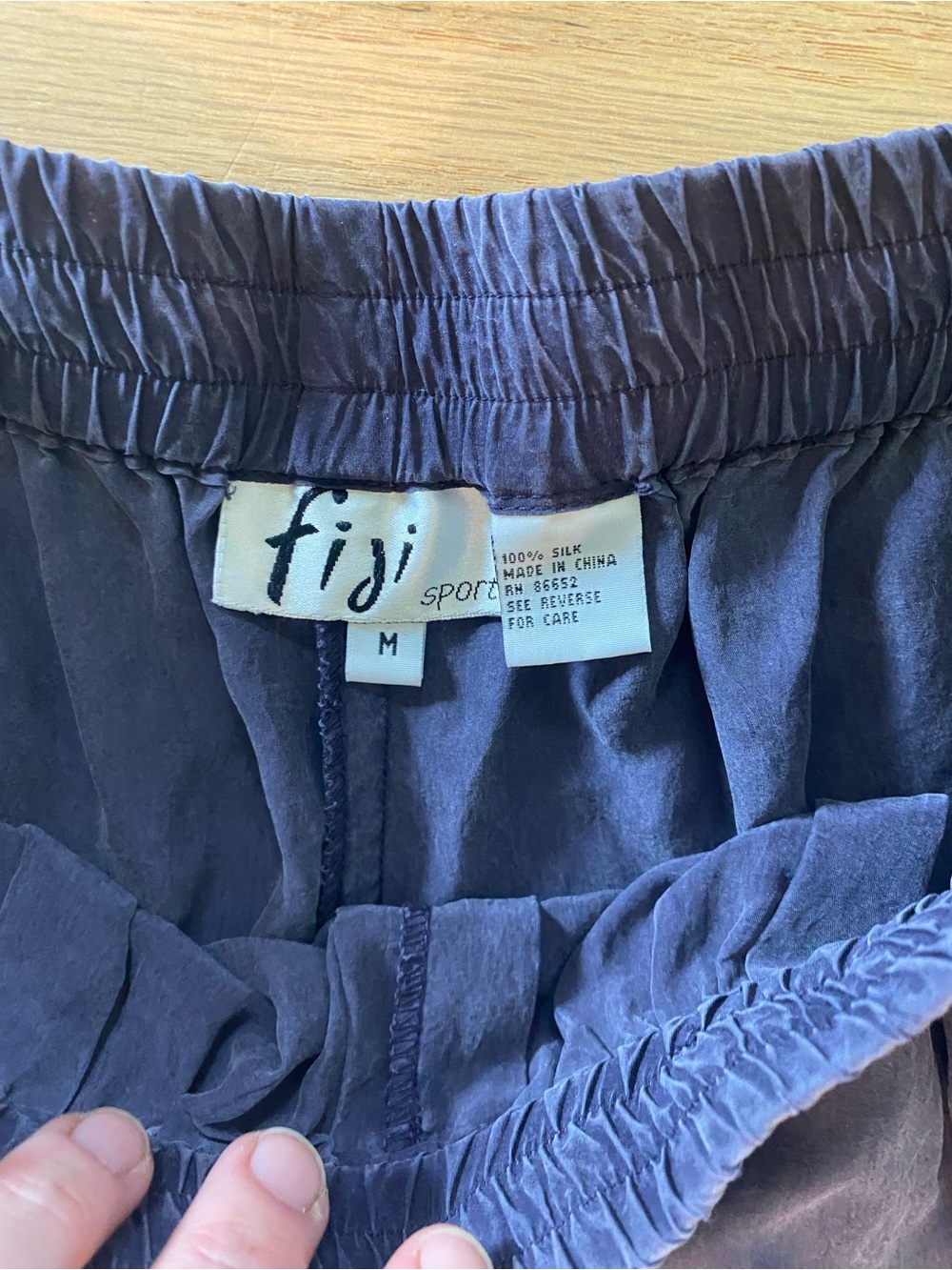 Vintage Fiji sport washable silk athleisure travel Euro summer pull on pants S M - Picture 3 of 5